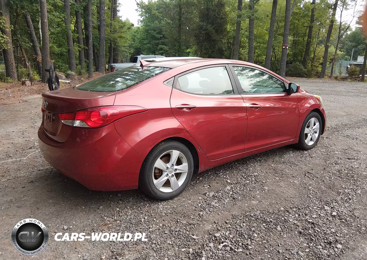 2013 Hyundai Elantra Gls VIN:5NPDH4AE5DH238902 - 4