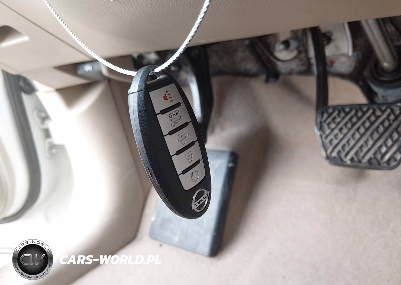 2014 Nissan Pathfinder Platinum VIN:5N1AR2MNXEC676002 - 11