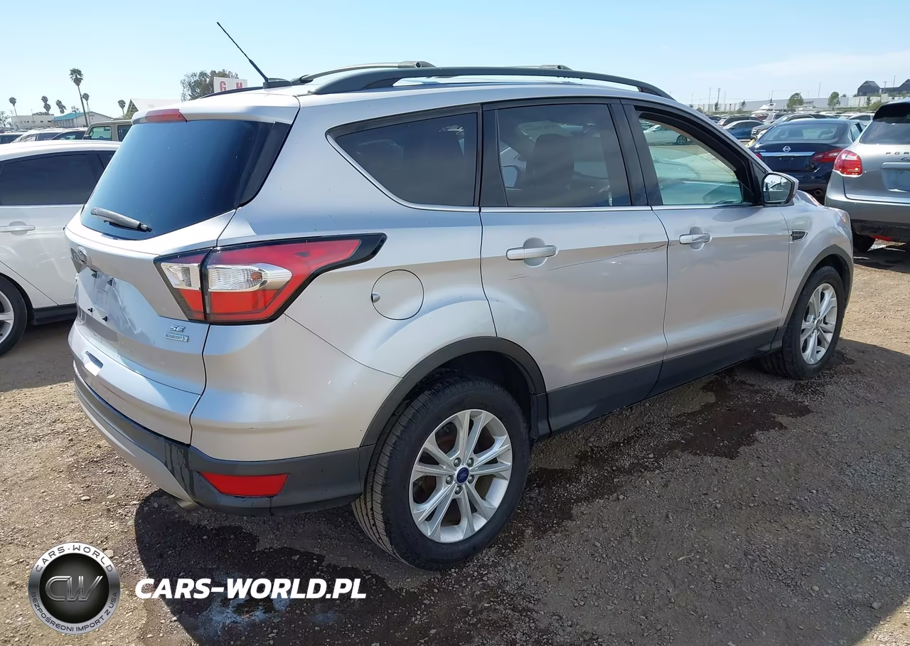 2018 Ford Escape Se VIN:1FMCU0GD0JUB13933 - 4