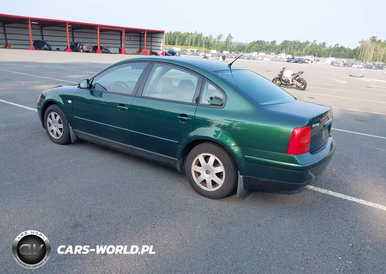 1999 Volkswagen Passat Gls VIN:WVWMA63B9XE383478 - 3