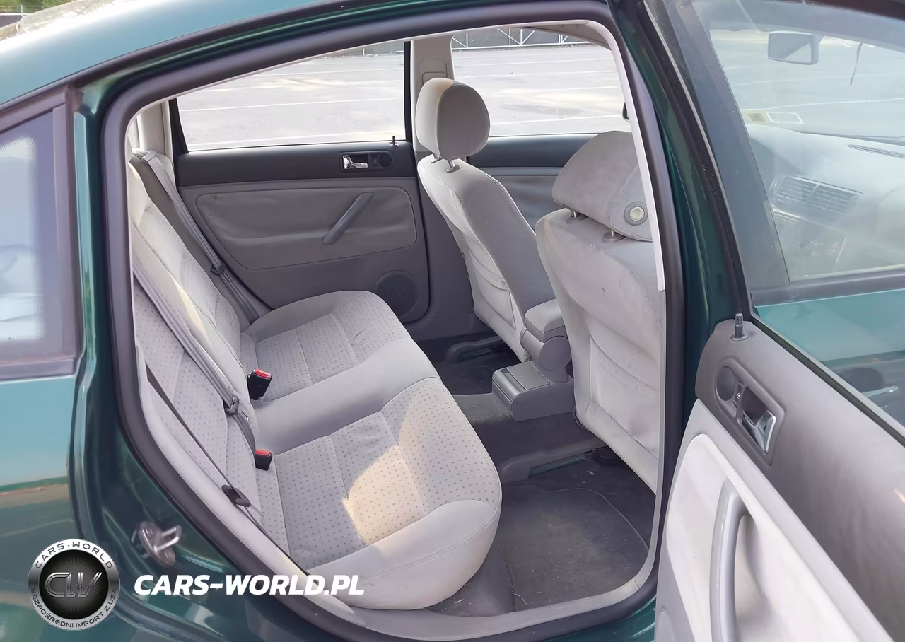 1999 Volkswagen Passat Gls VIN:WVWMA63B9XE383478 - 8