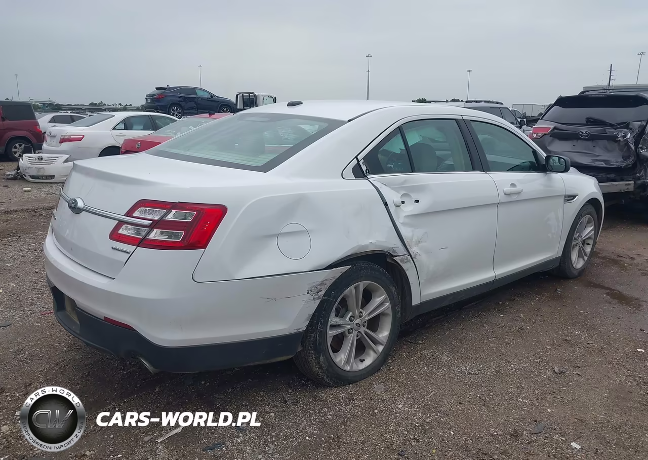 2018 Ford Taurus Se VIN:1FAHP2D84JG126922 - 4