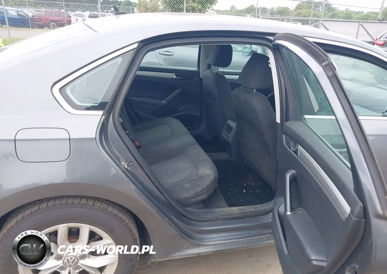 2017 Volkswagen Passat 1.8T S VIN:1VWAT7A31HC041273 - 8