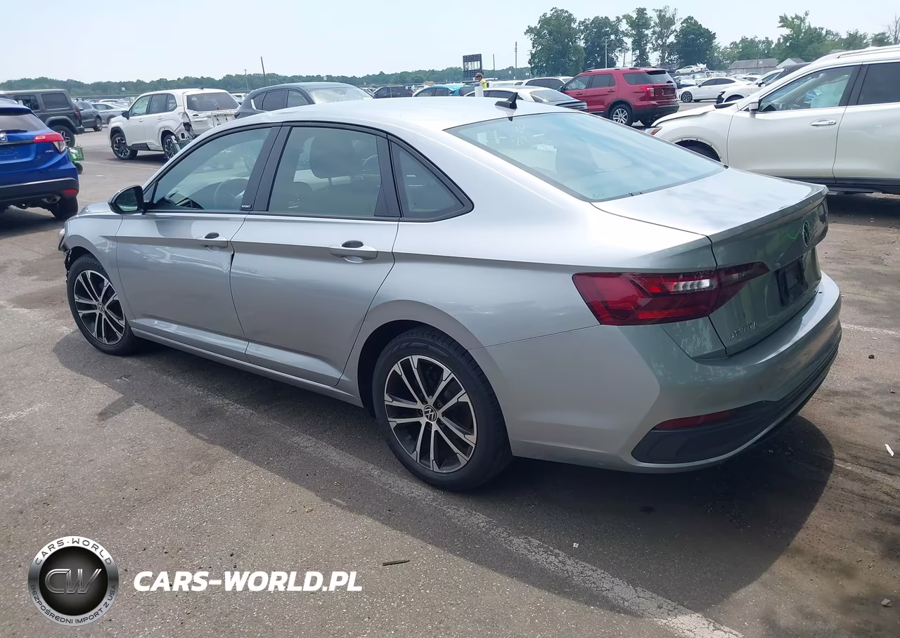2023 Volkswagen Jetta 1.5T Sport VIN:3VWBM7BU4PM044335 - 3