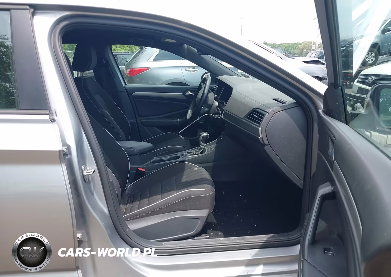 2023 Volkswagen Jetta 1.5T Sport VIN:3VWBM7BU4PM044335 - 5