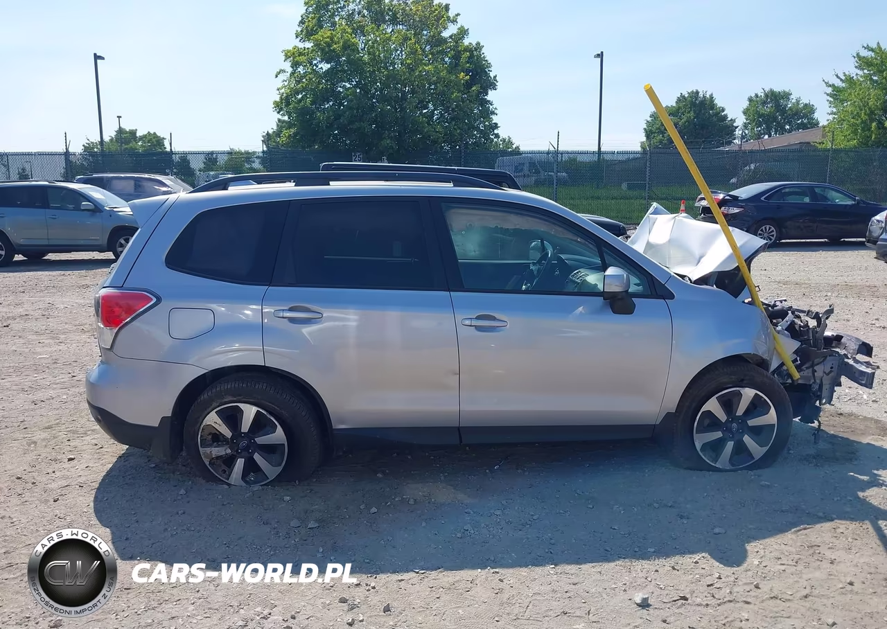 2018 Subaru Forester 2.5I Premium VIN:JF2SJAEC0JH587206 - 12