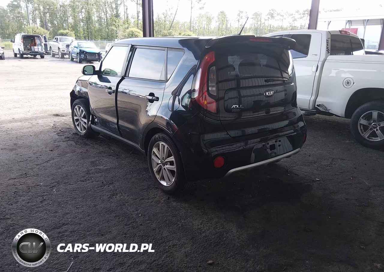 2018 Kia Soul + VIN:KNDJP3A54J7515720 - 3