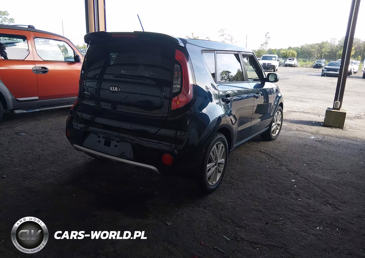 2018 Kia Soul + VIN:KNDJP3A54J7515720 - 4