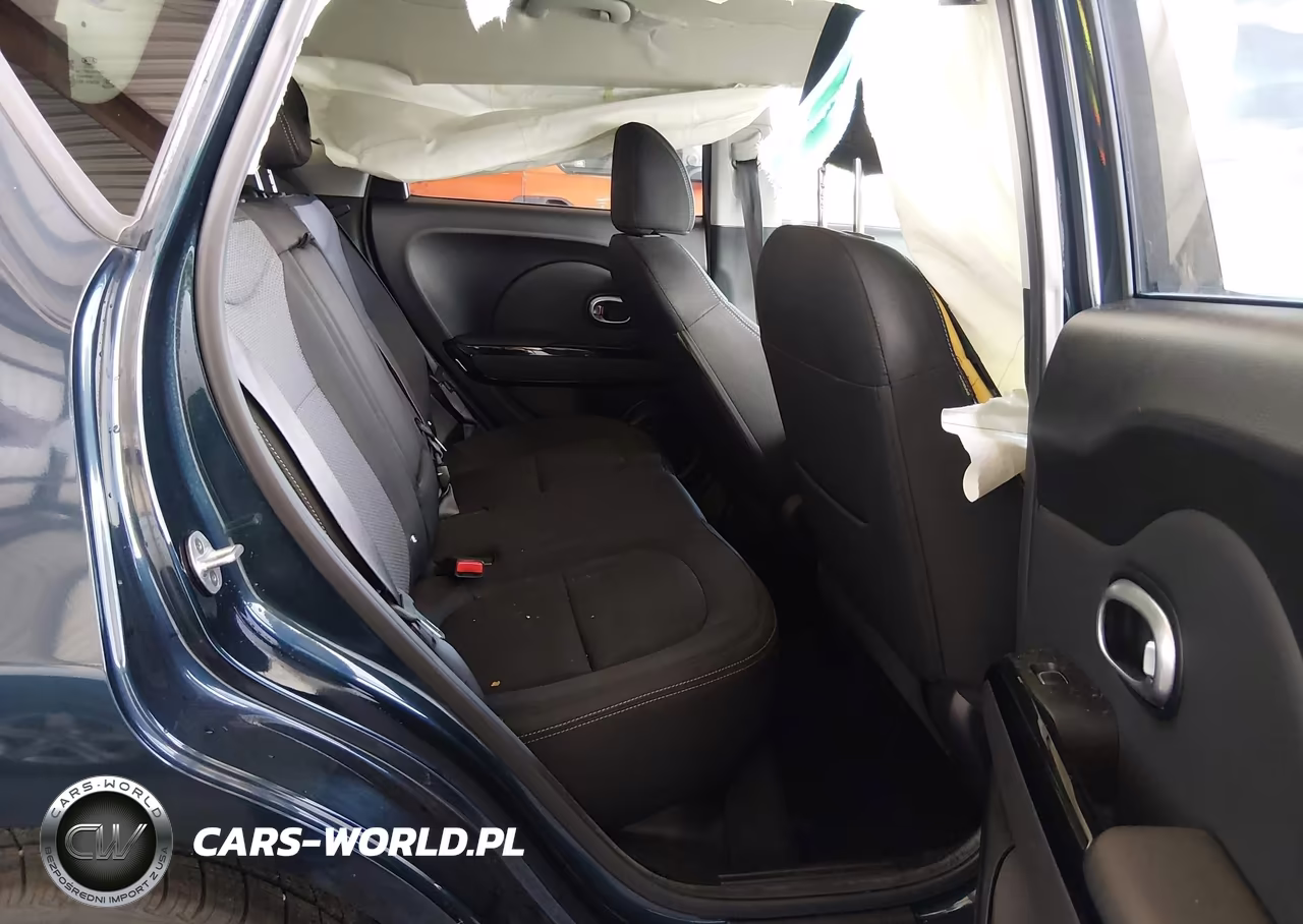 2018 Kia Soul + VIN:KNDJP3A54J7515720 - 8