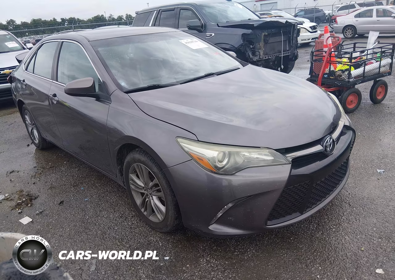 2015 Toyota Camry Se – zdjęcie 1 z 16