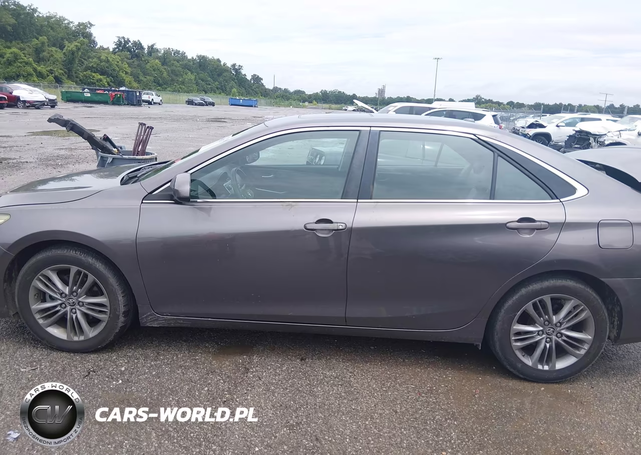 2015 Toyota Camry Se VIN:4T1BF1FK2FU946166 - 14