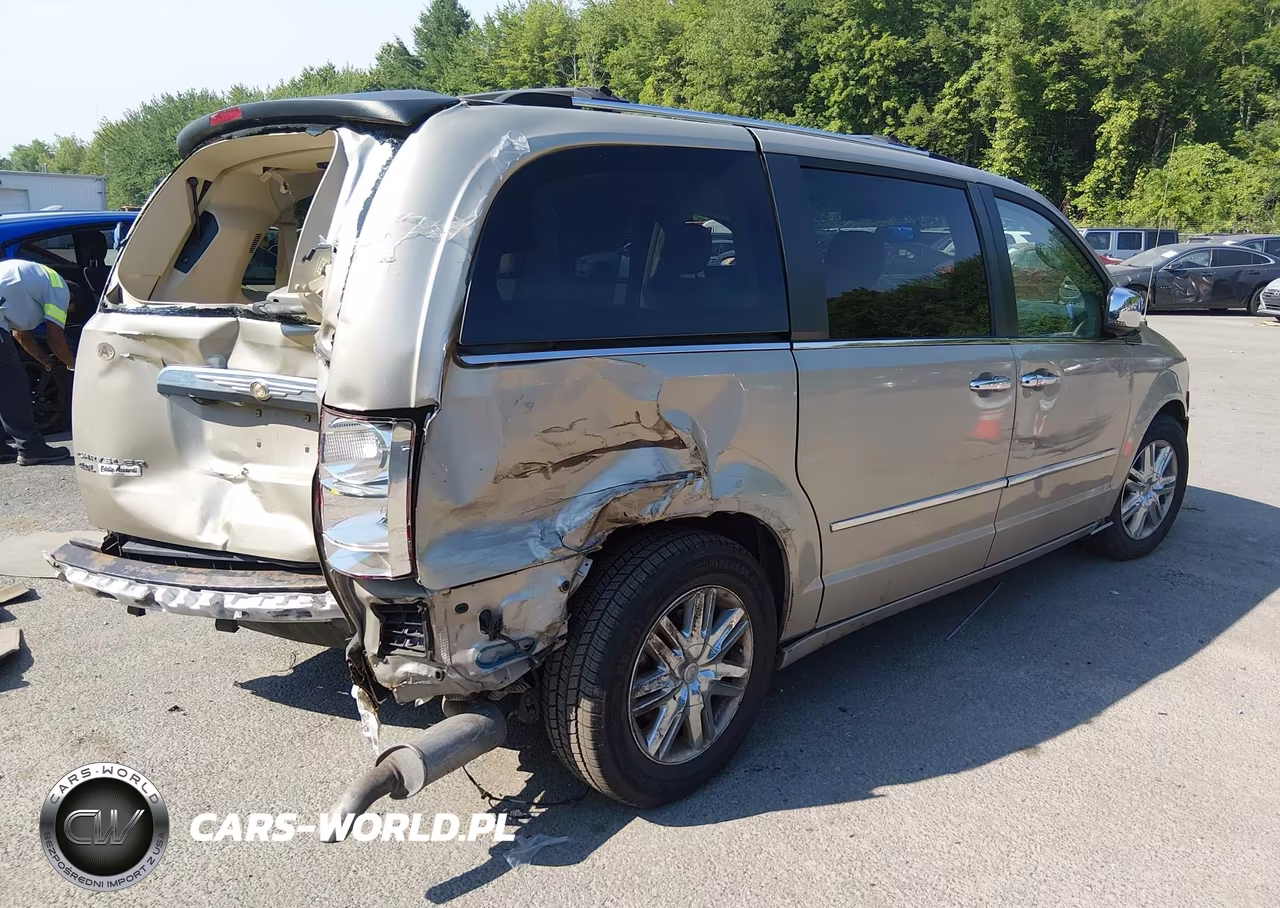 2009 Chrysler Town & Country Limited VIN:2A8HR64X29R637941 - 4