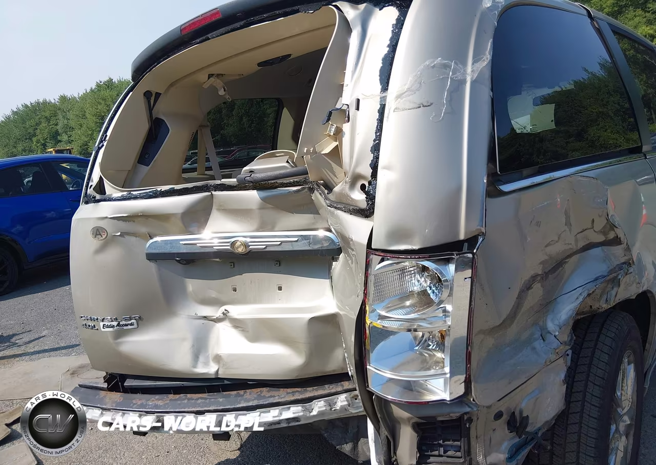2009 Chrysler Town & Country Limited VIN:2A8HR64X29R637941 - 6