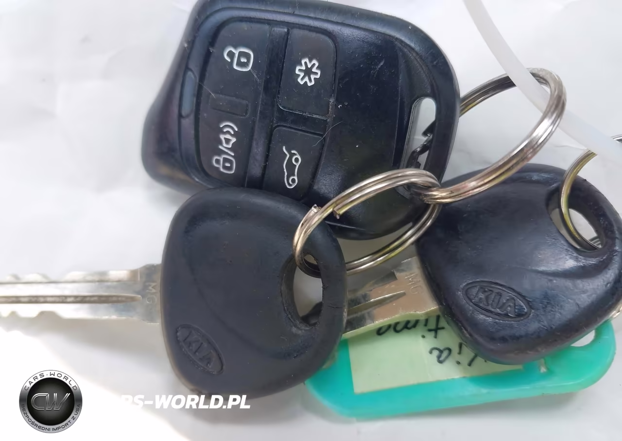 2008 Kia Optima Lx VIN:KNAGE123385170815 - 11