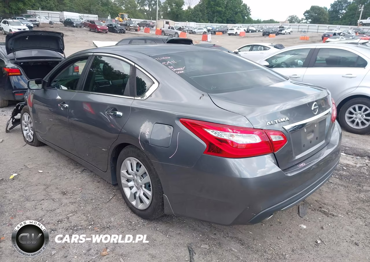 2017 Nissan Altima 2.5 S VIN:1N4AL3AP2HN362070 - 3