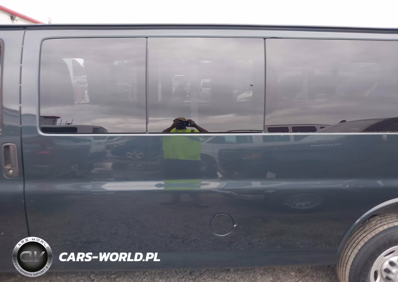 2017 Chevrolet Express 3500 Ls VIN:1GAZGNFG5H1291713 - 14