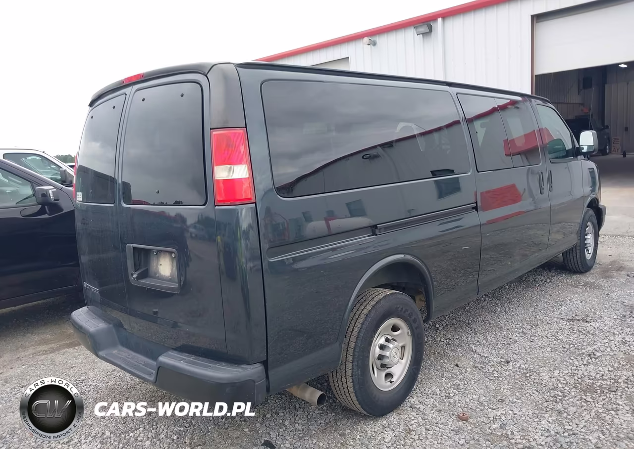 2017 Chevrolet Express 3500 Ls VIN:1GAZGNFG5H1291713 - 4