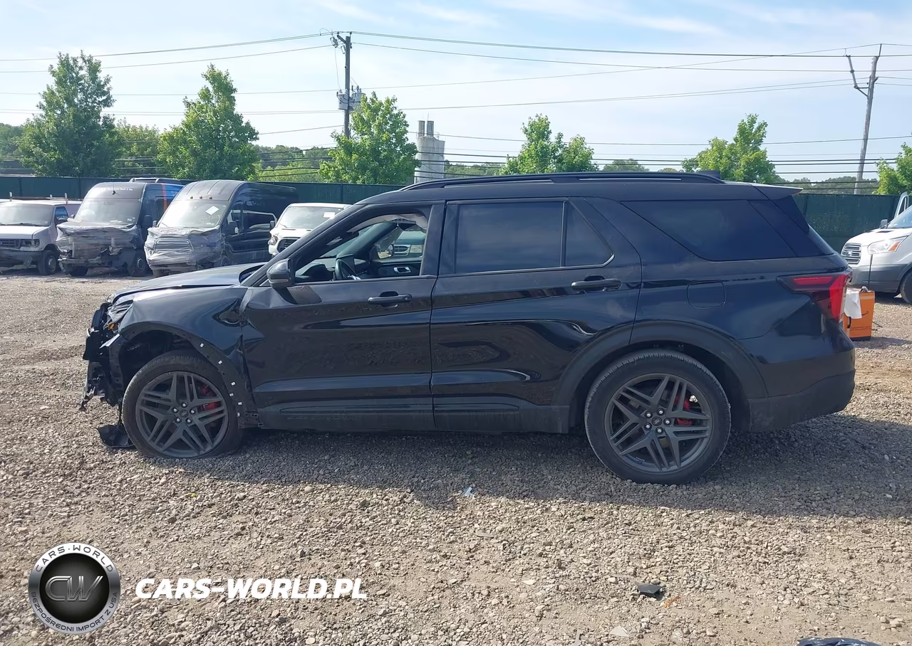 2025 Ford Explorer St VIN:1FMWK8GCXSGC37278 - 15