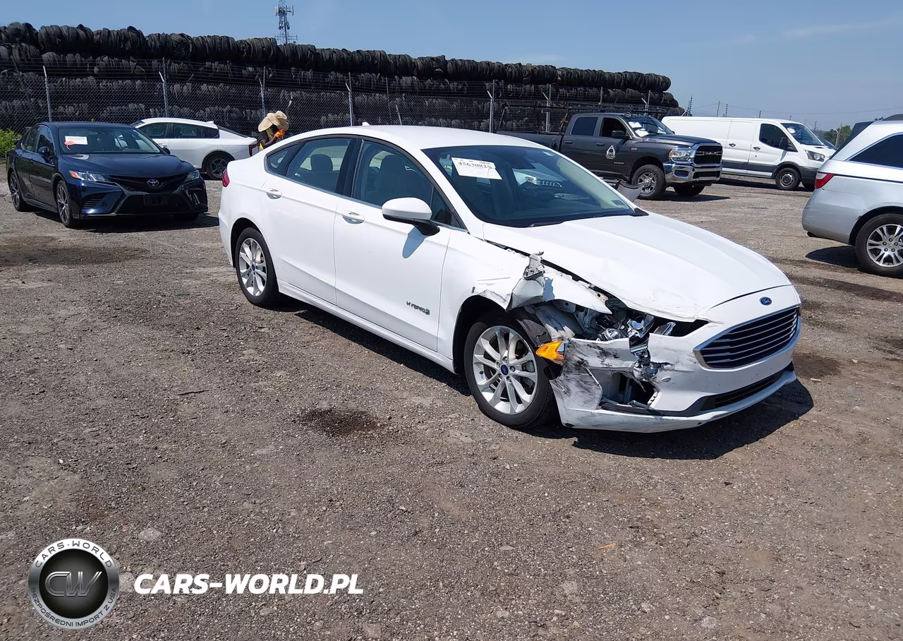 2019 Ford Fusion Hybrid Se – zdjęcie 1 z 16