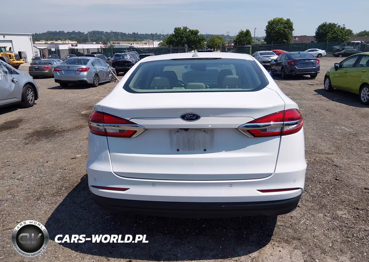 2019 Ford Fusion Hybrid Se VIN:3FA6P0LU7KR137739 - 16
