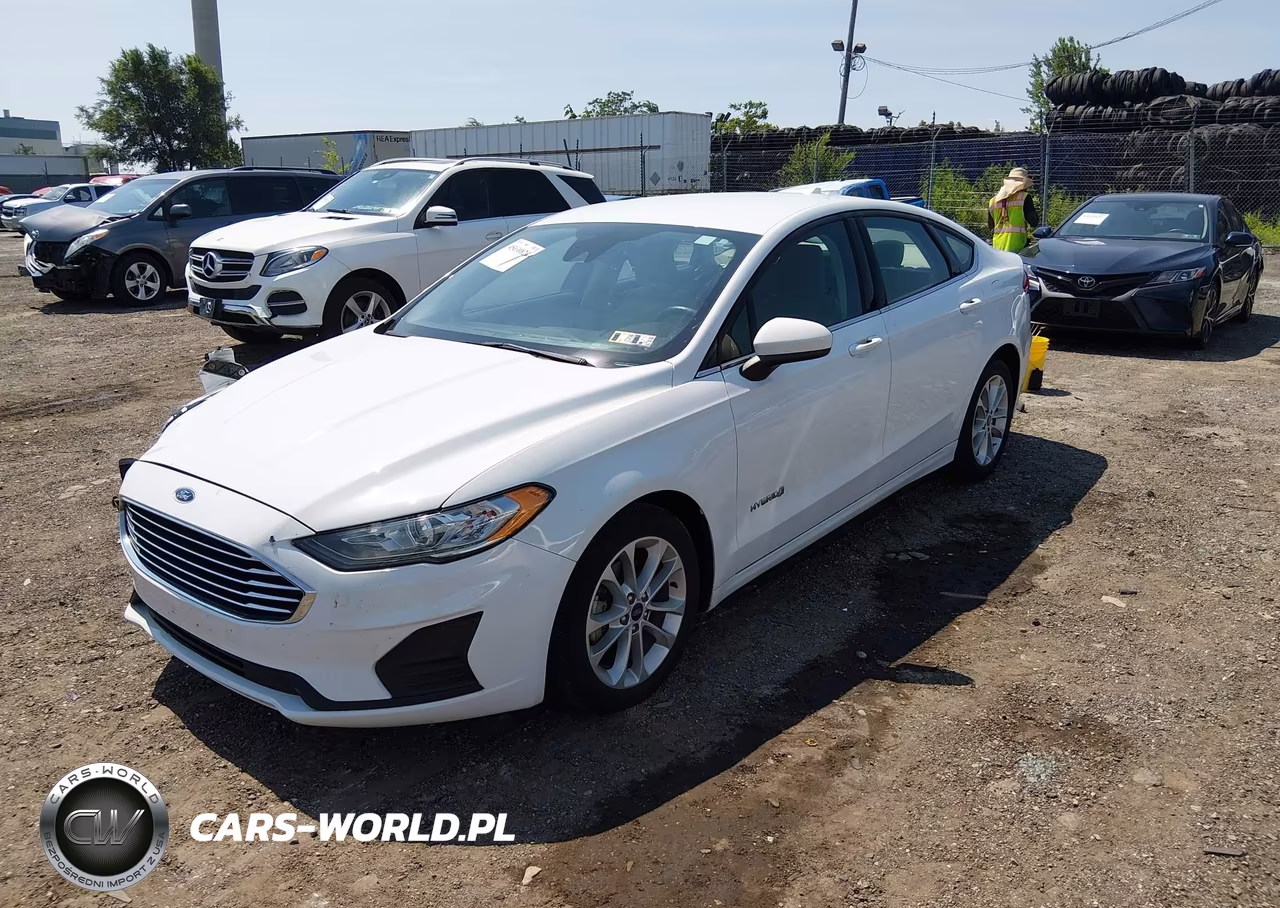 2019 Ford Fusion Hybrid Se VIN:3FA6P0LU7KR137739 - 2