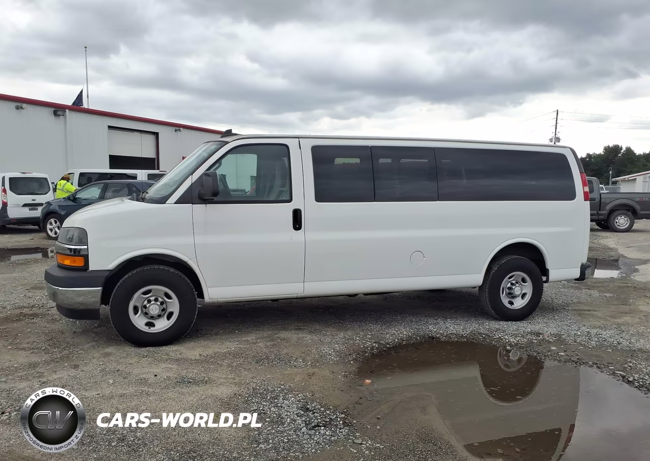 2017 Chevrolet Express 3500 Lt VIN:1GAZGPFG1H1289372 - 14
