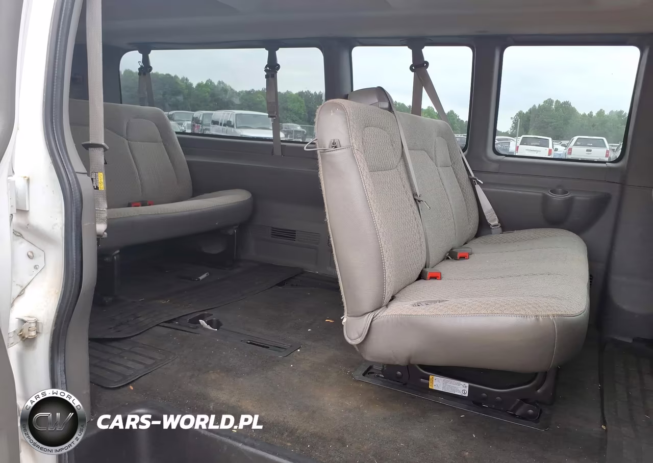 2017 Chevrolet Express 3500 Lt VIN:1GAZGPFG1H1289372 - 8
