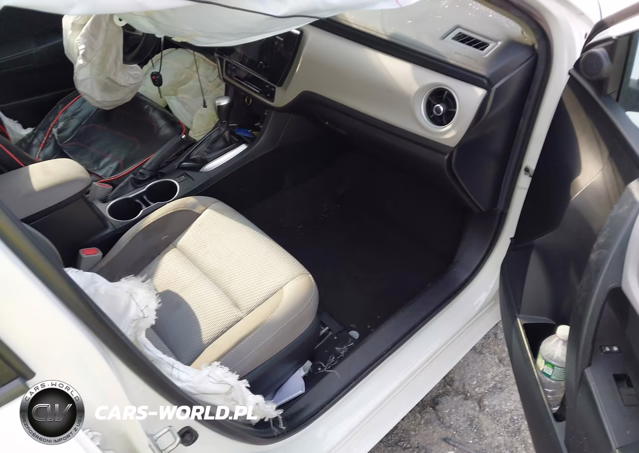 2017 Toyota Corolla Le VIN:2T1BURHE7HC959107 - 5