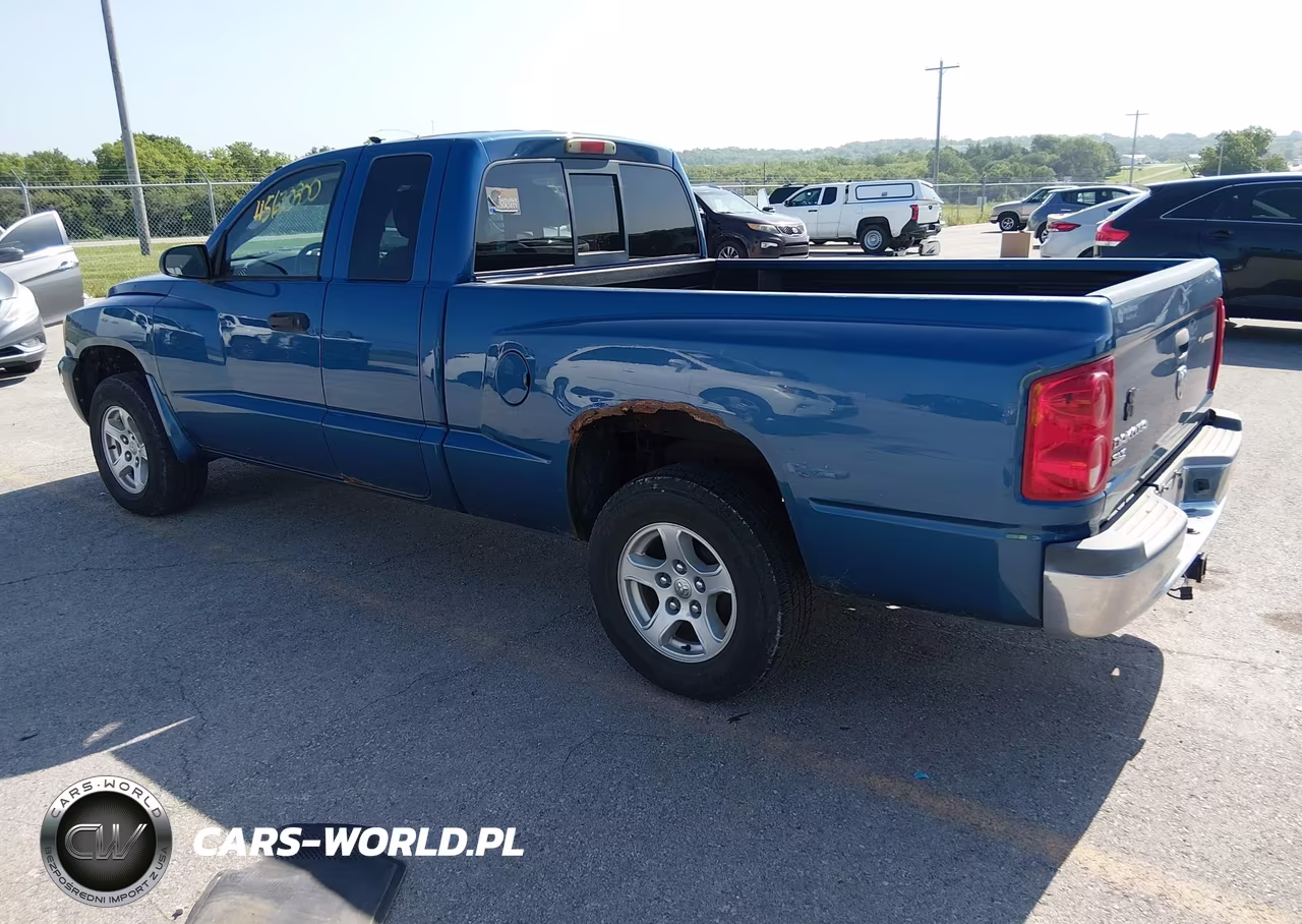 2005 Dodge Dakota Slt VIN:1D7HE42K75S147606 - 3
