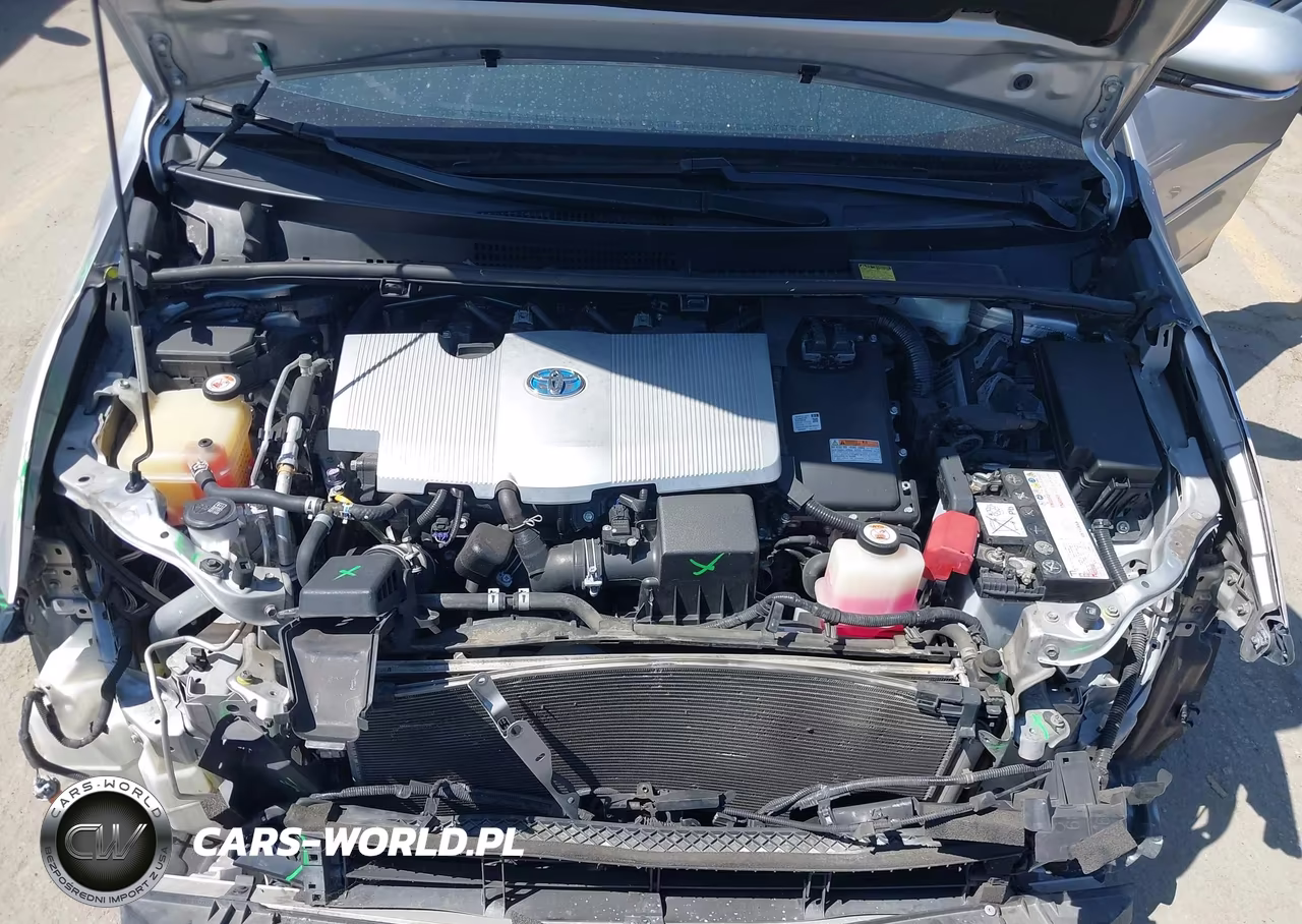 2018 Toyota Prius Two VIN:JTDKBRFU0J3590699 - 10