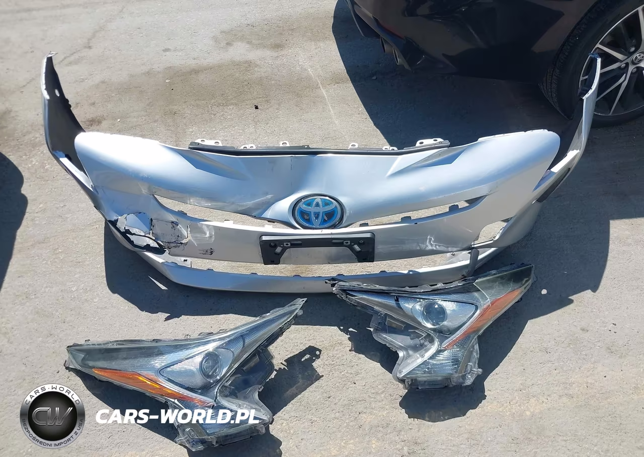 2018 Toyota Prius Two VIN:JTDKBRFU0J3590699 - 12