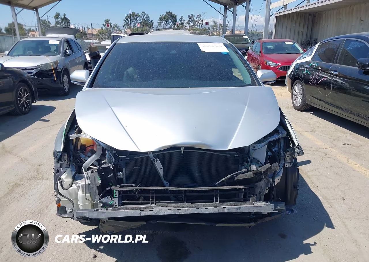 2018 Toyota Prius Two VIN:JTDKBRFU0J3590699 - 16