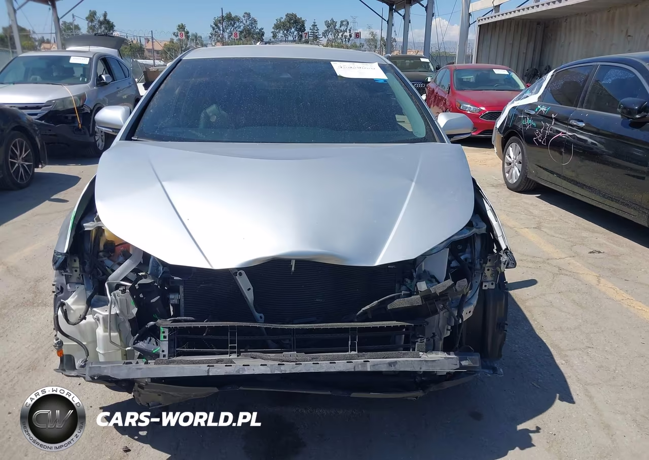 2018 Toyota Prius Two VIN:JTDKBRFU0J3590699 - 6