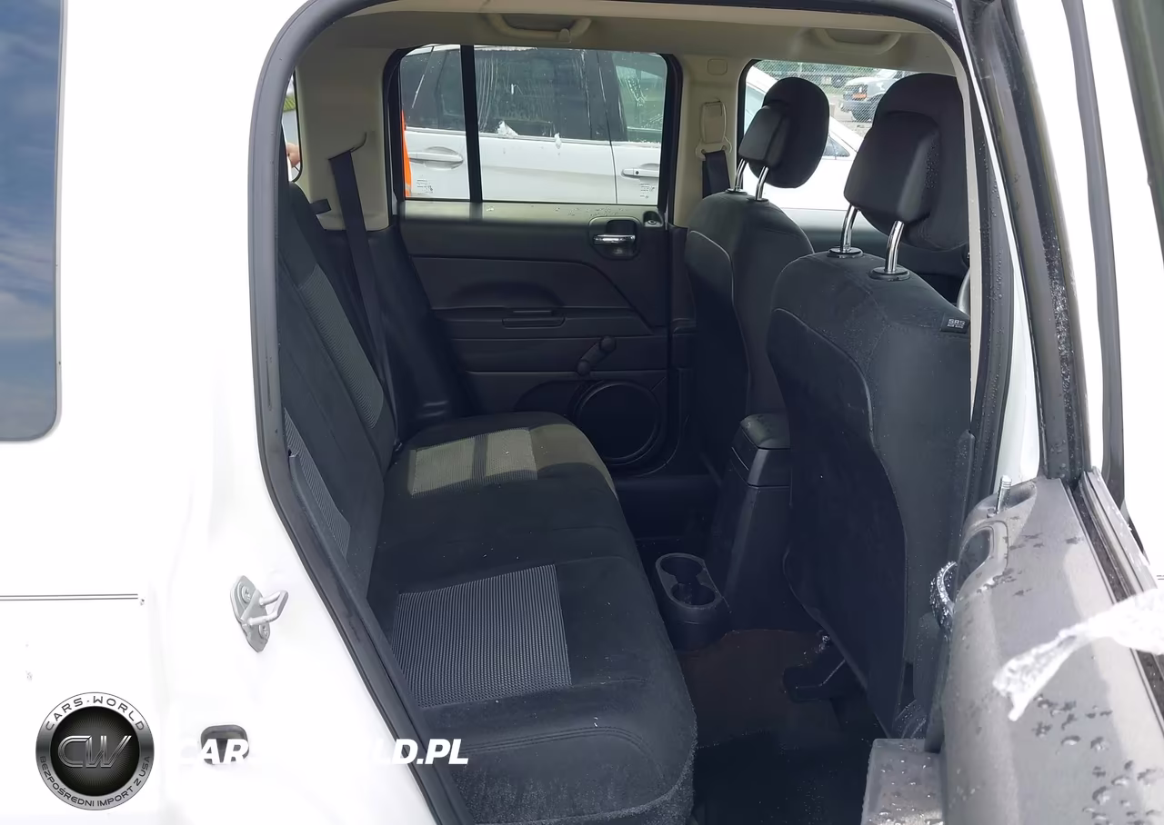 2016 Jeep Patriot Sport VIN:1C4NJPBA5GD716610 - 8