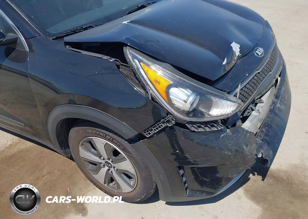 2017 Kia Niro Fe VIN:KNDCB3LC6H5076657 - 6