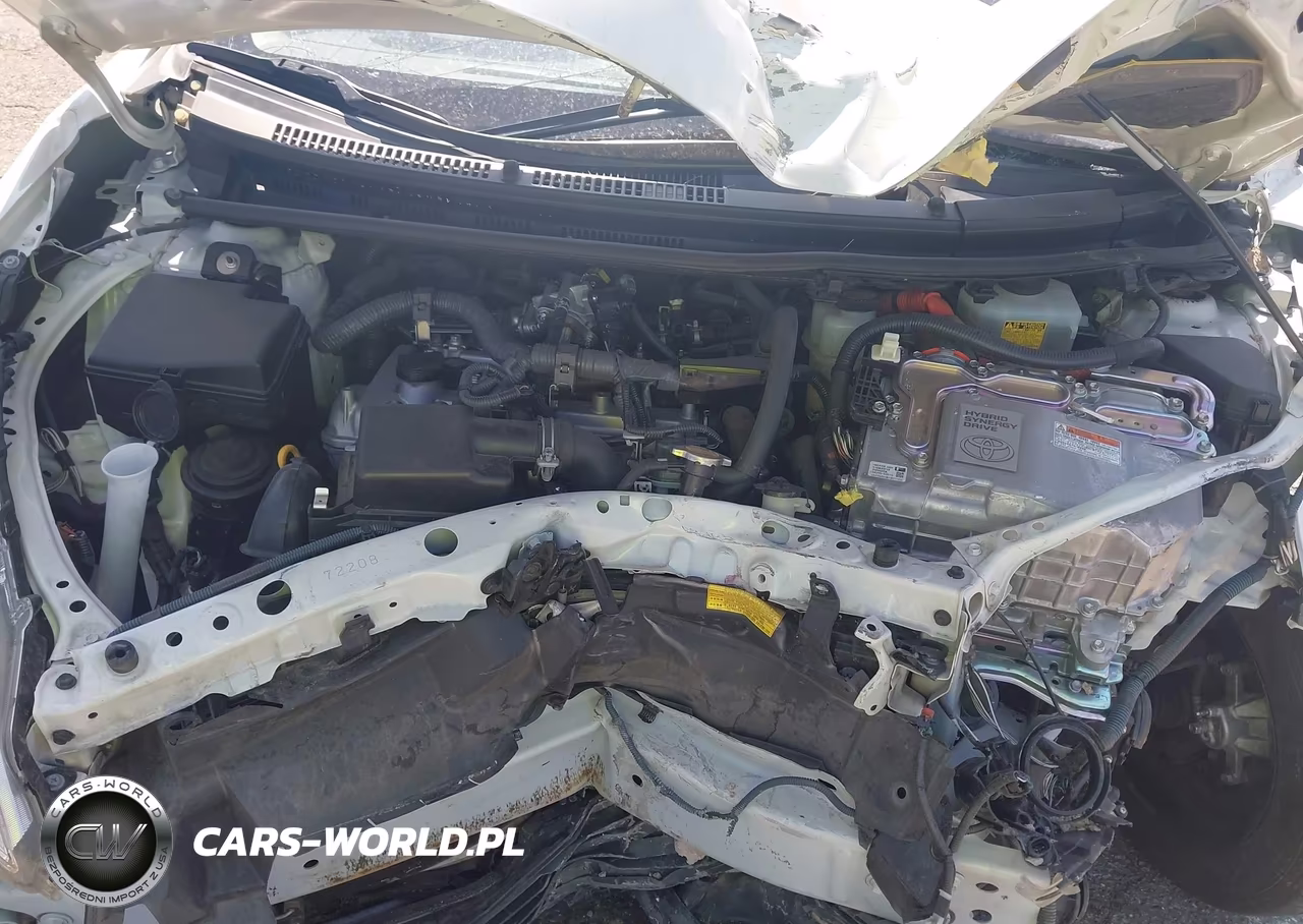 2013 Toyota Prius C Two VIN:JTDKDTB33D1541789 - 10