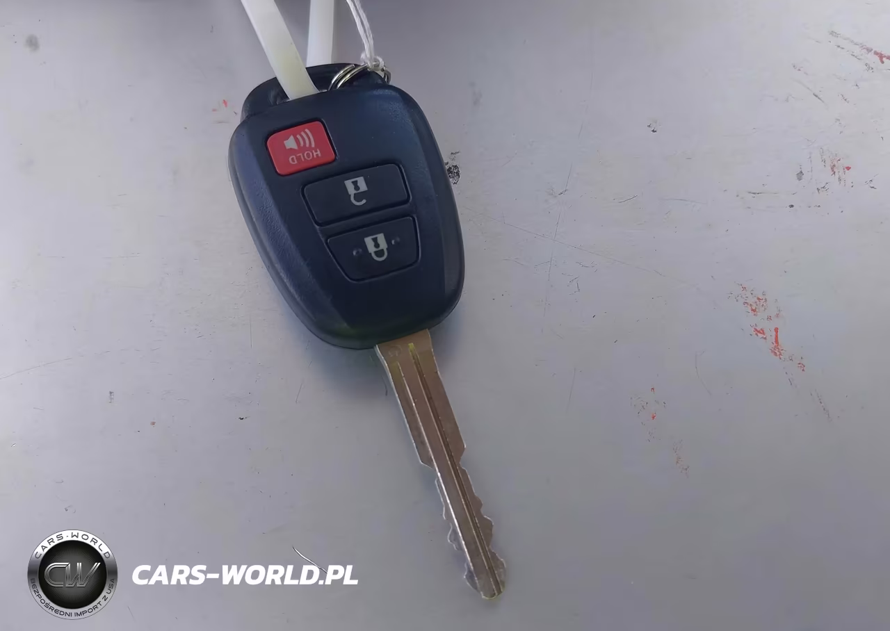 2013 Toyota Prius C Two VIN:JTDKDTB33D1541789 - 11