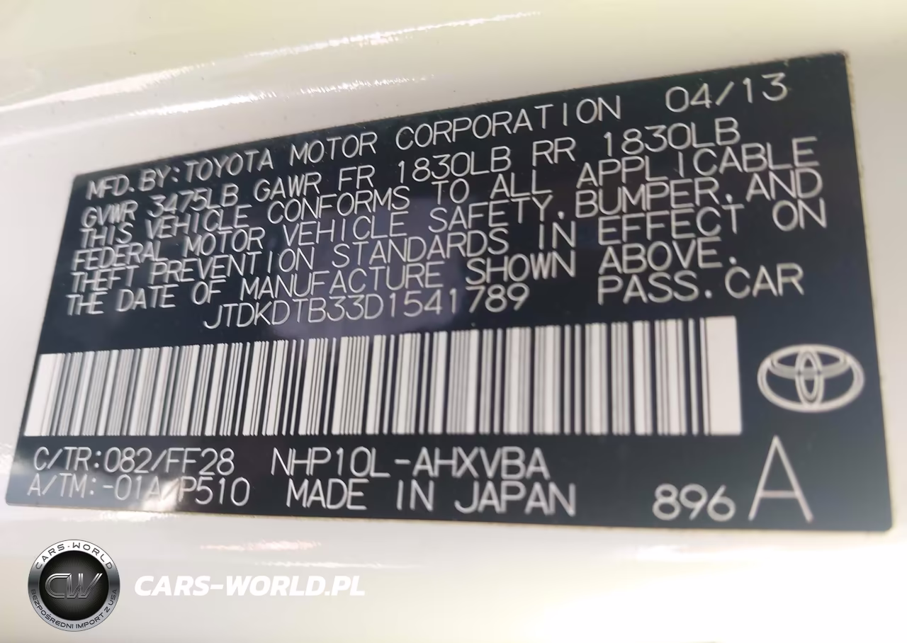 2013 Toyota Prius C Two VIN:JTDKDTB33D1541789 - 9