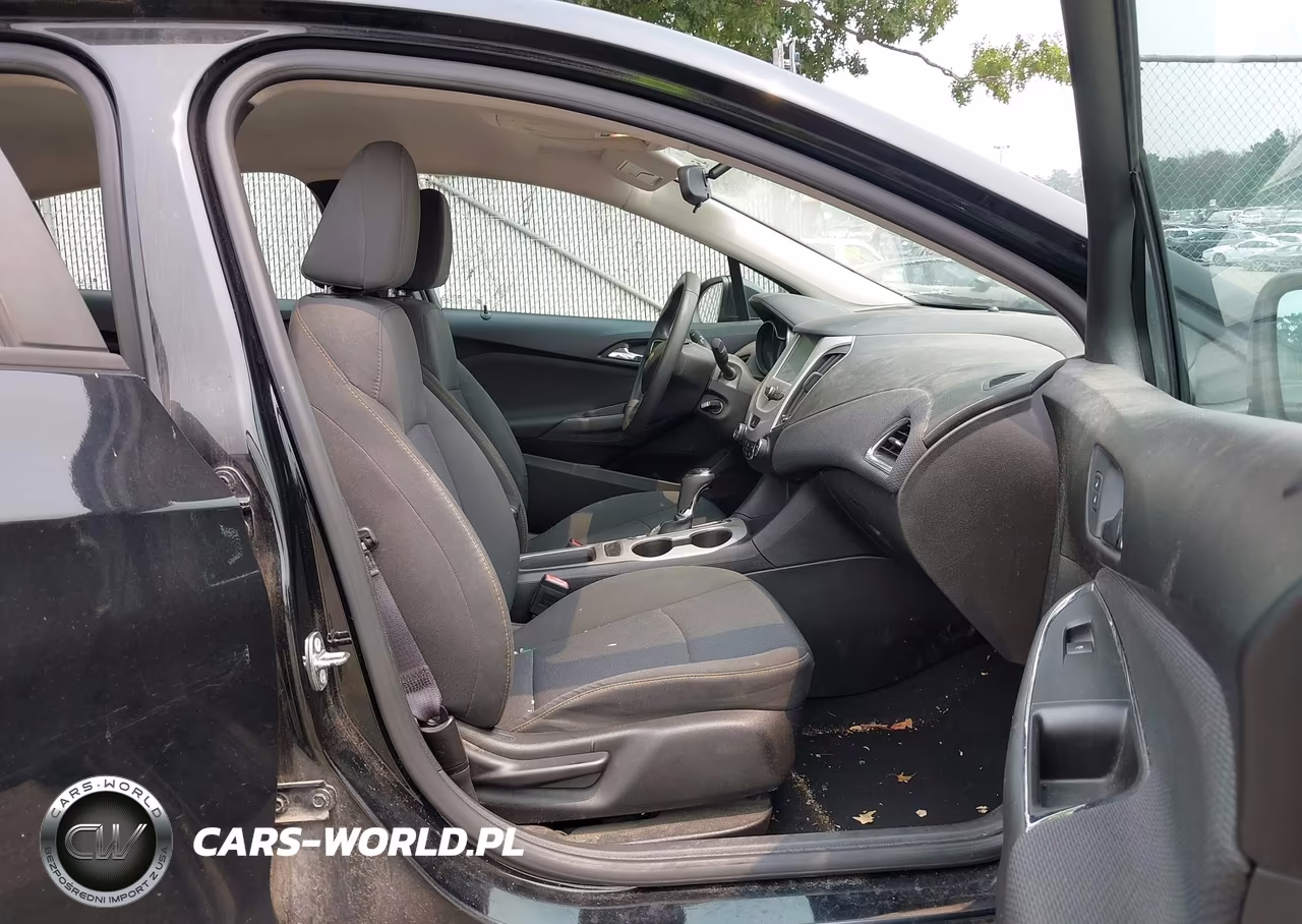 2017 Chevrolet Cruze Ls Auto VIN:1G1BC5SMXH7245753 - 5