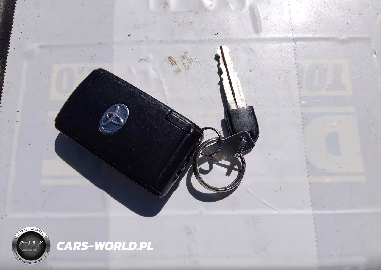 2005 Toyota Prius VIN:JTDKB20U853060065 - 11