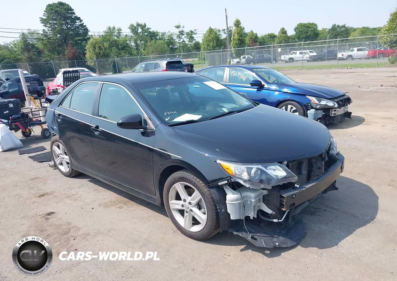 2014 Toyota Camry Se – zdjęcie 1 z 16