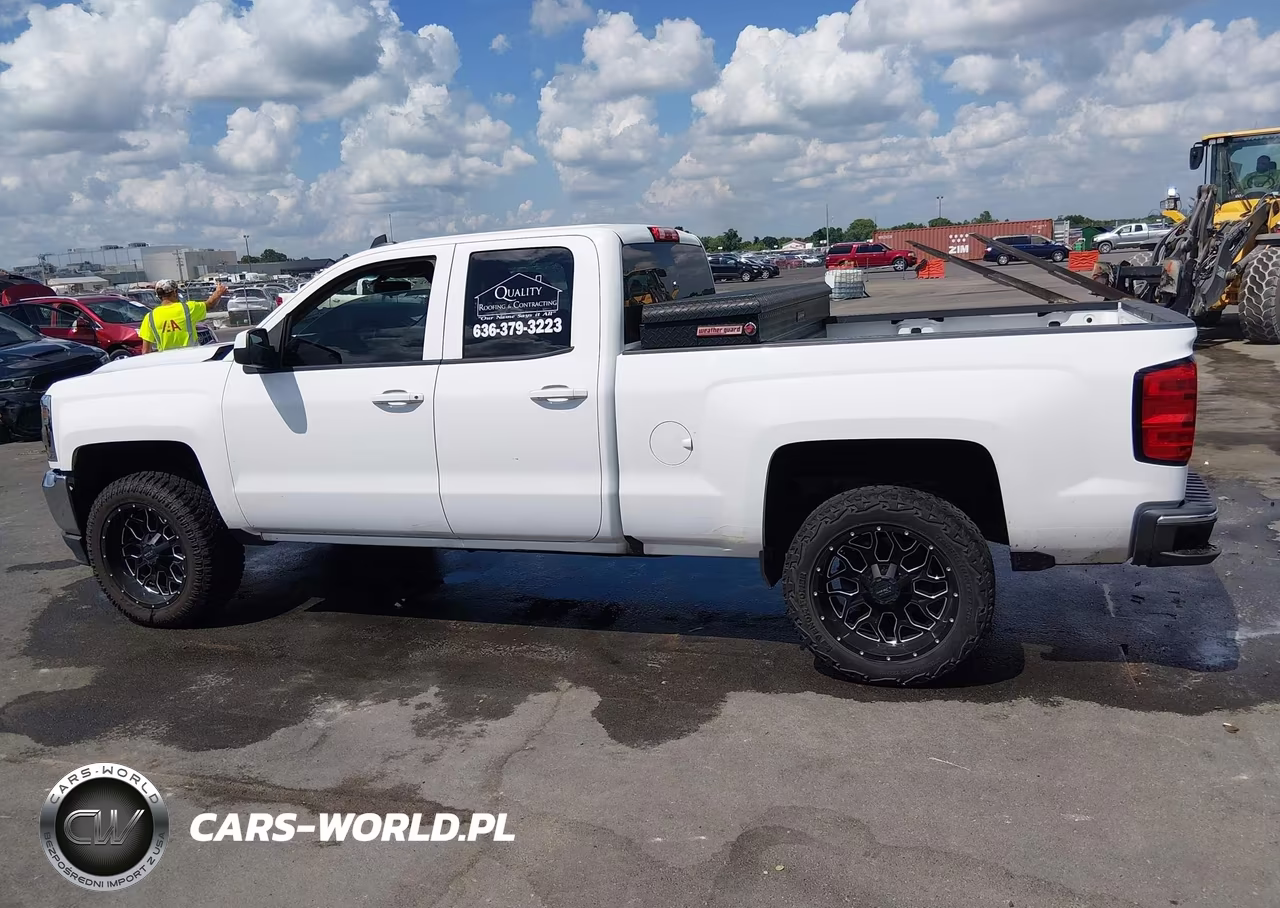 2018 Chevrolet Silverado 1500 1Lt VIN:1GCVKREC6JZ213975 - 14