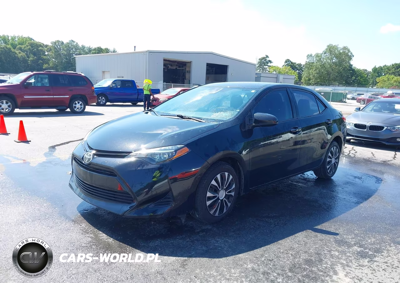 2019 Toyota Corolla Le VIN:2T1BURHE5KC201967 - 2