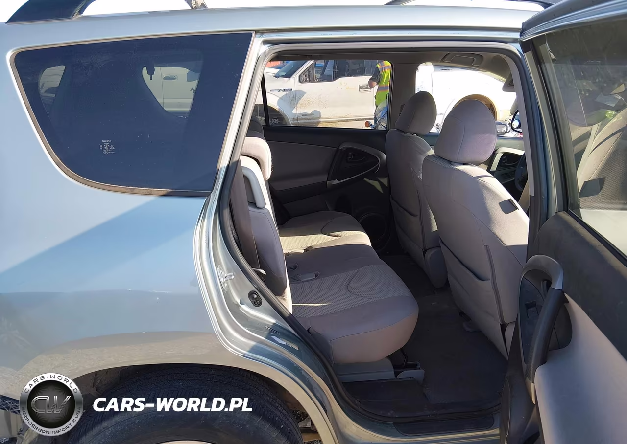 2007 Toyota Rav4 VIN:JTMBD33V876050318 - 8
