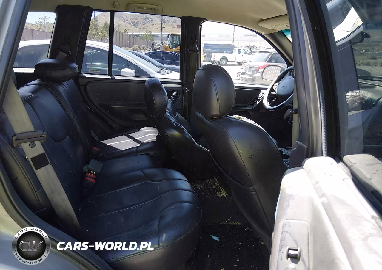 2000 Jeep Grand Cherokee Laredo VIN:1J4GW48N7YC285515 - 8