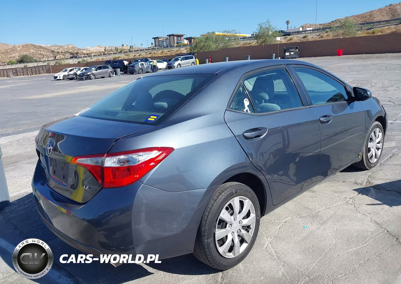 2016 Toyota Corolla Le VIN:2T1BURHE3GC584797 - 4