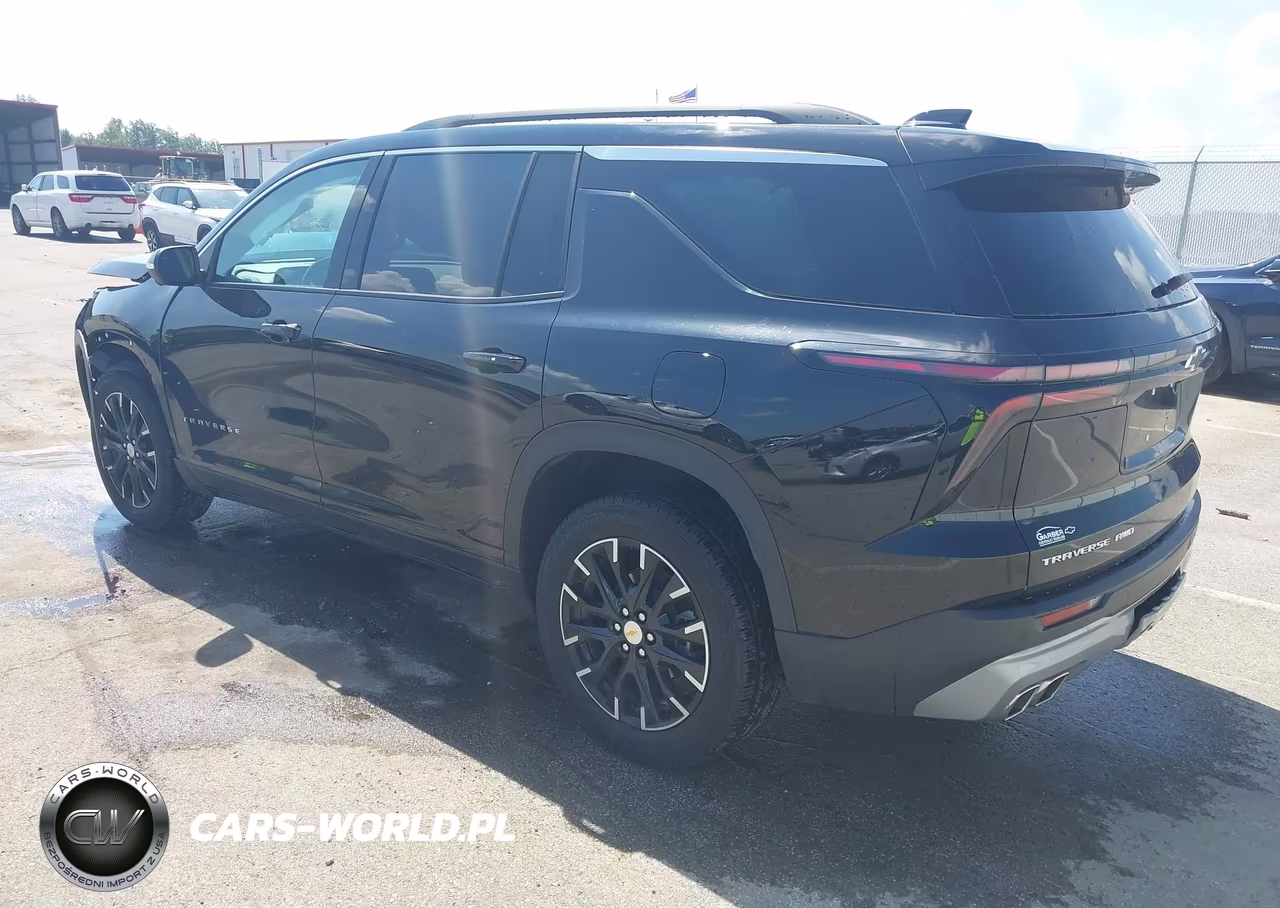 2025 Chevrolet Traverse Lt VIN:1GNEVGRS4SJ279428 - 3
