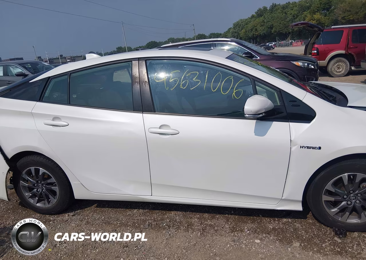 2019 Toyota Prius Limited VIN:JTDKARFU5K3091028 - 14