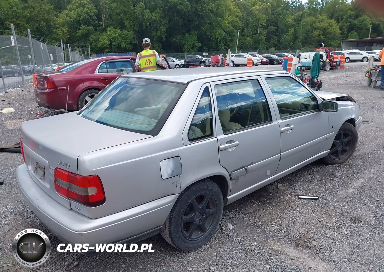 2000 Volvo S70 Se VIN:YV1LS61JXY2654872 - 4
