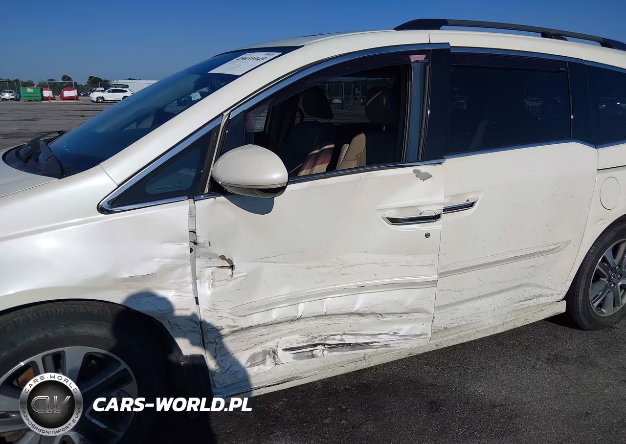 2017 Honda Odyssey Touring-Touring Elite VIN:5FNRL5H94HB002622 - 6